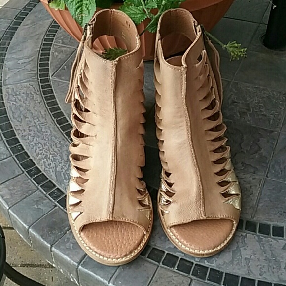 DIBA.TRUE New Sandles - Picture 2 of 7